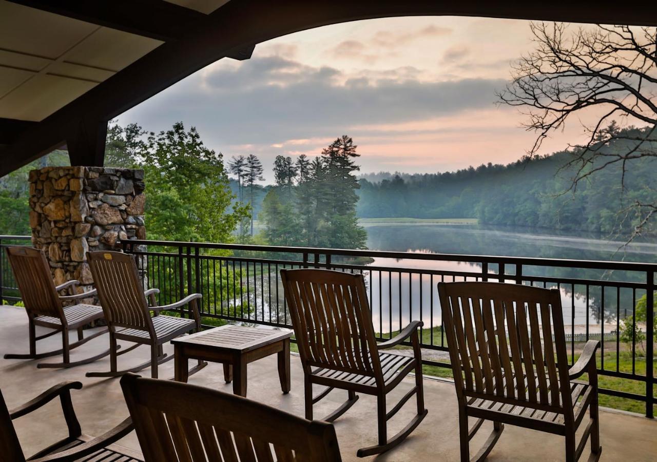 Kanuga Inn & Lodging Hendersonville Bagian luar foto